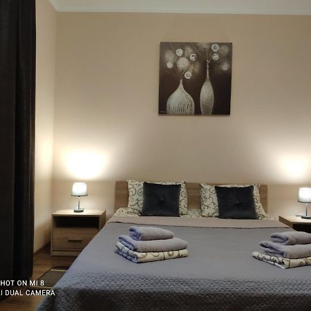 Apartments Domovik Мостова 5 Кв 44 Mukacheve Exterior foto
