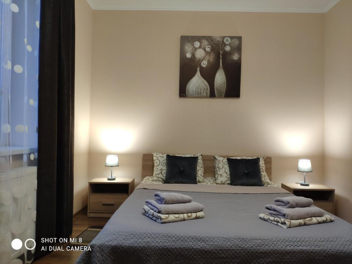 Apartments Domovik Мостова 5 Кв 44 Mukacheve Exterior foto