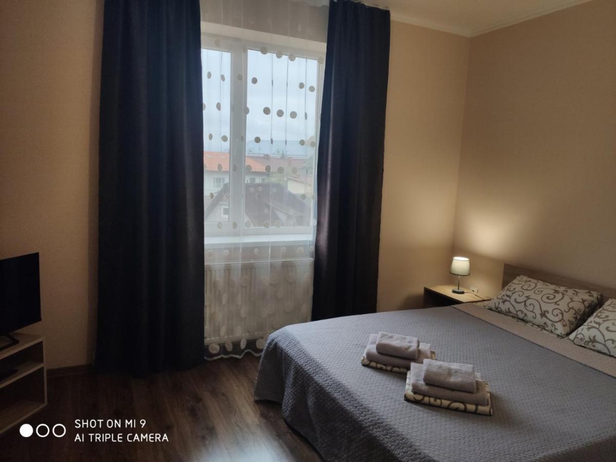 Apartments Domovik Мостова 5 Кв 44 Mukacheve Exterior foto